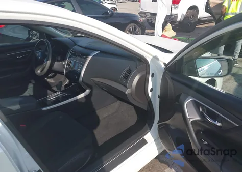 2015 Nissan Altima 2.5 S from USA, damaged, VIN 1N4AL3AP0FC583790